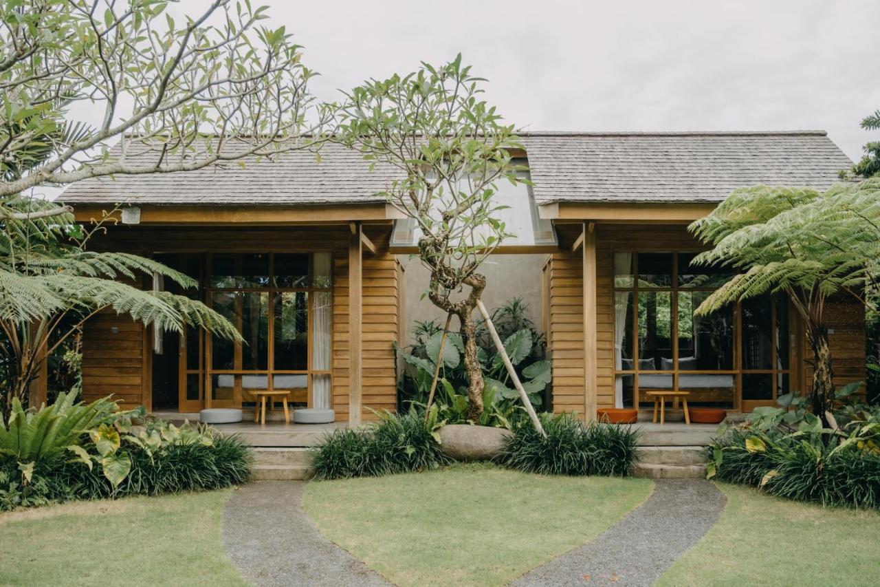 Wana Karsa Ubud Hotel Exterior photo