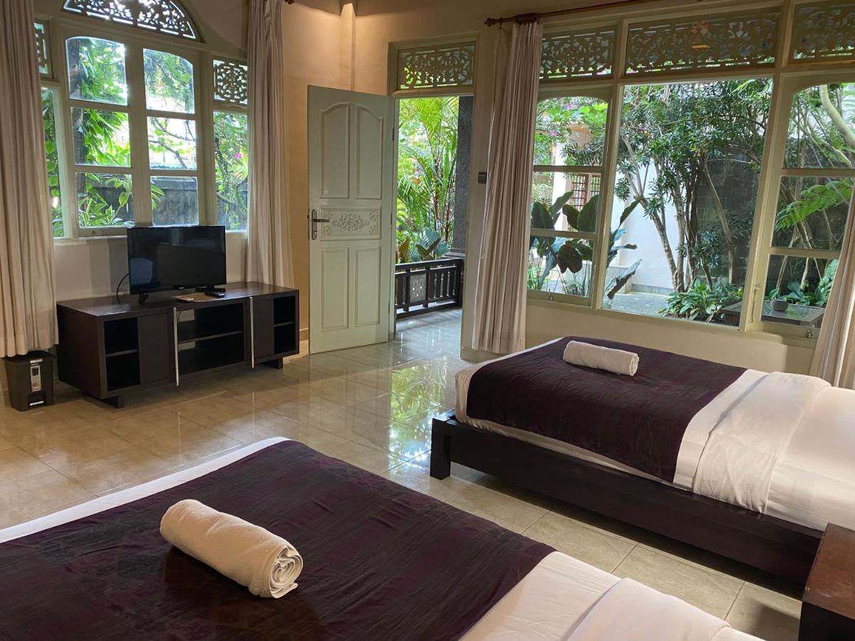 Wana Karsa Ubud Hotel Exterior photo